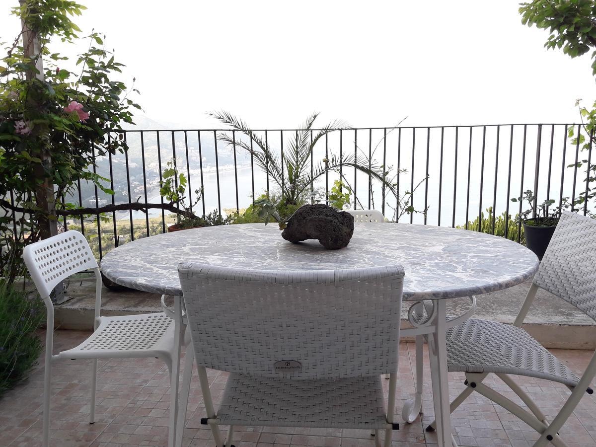 Blue Sky House Bed and Breakfast Taormina Eksteriør billede
